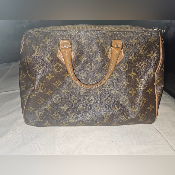 Louis Vuitton French Company Bag - Picture 1 of 16